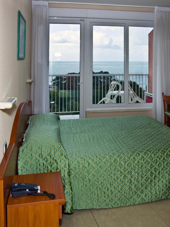 Hotel Cristallo Lerici Quarto foto